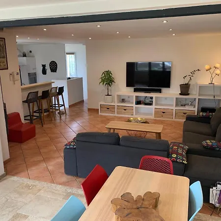 Garrigue Avec Piscine Quartier Planette A Βίλα