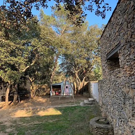 Garrigue Avec Piscine Quartier Planette à Nîmes