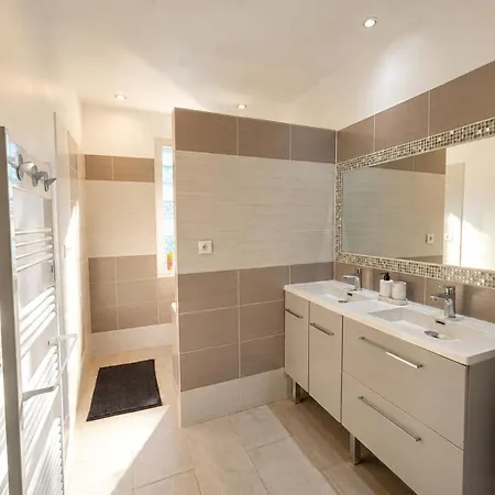 Villa Garrigue Avec Piscine Quartier Planette à Nîmes